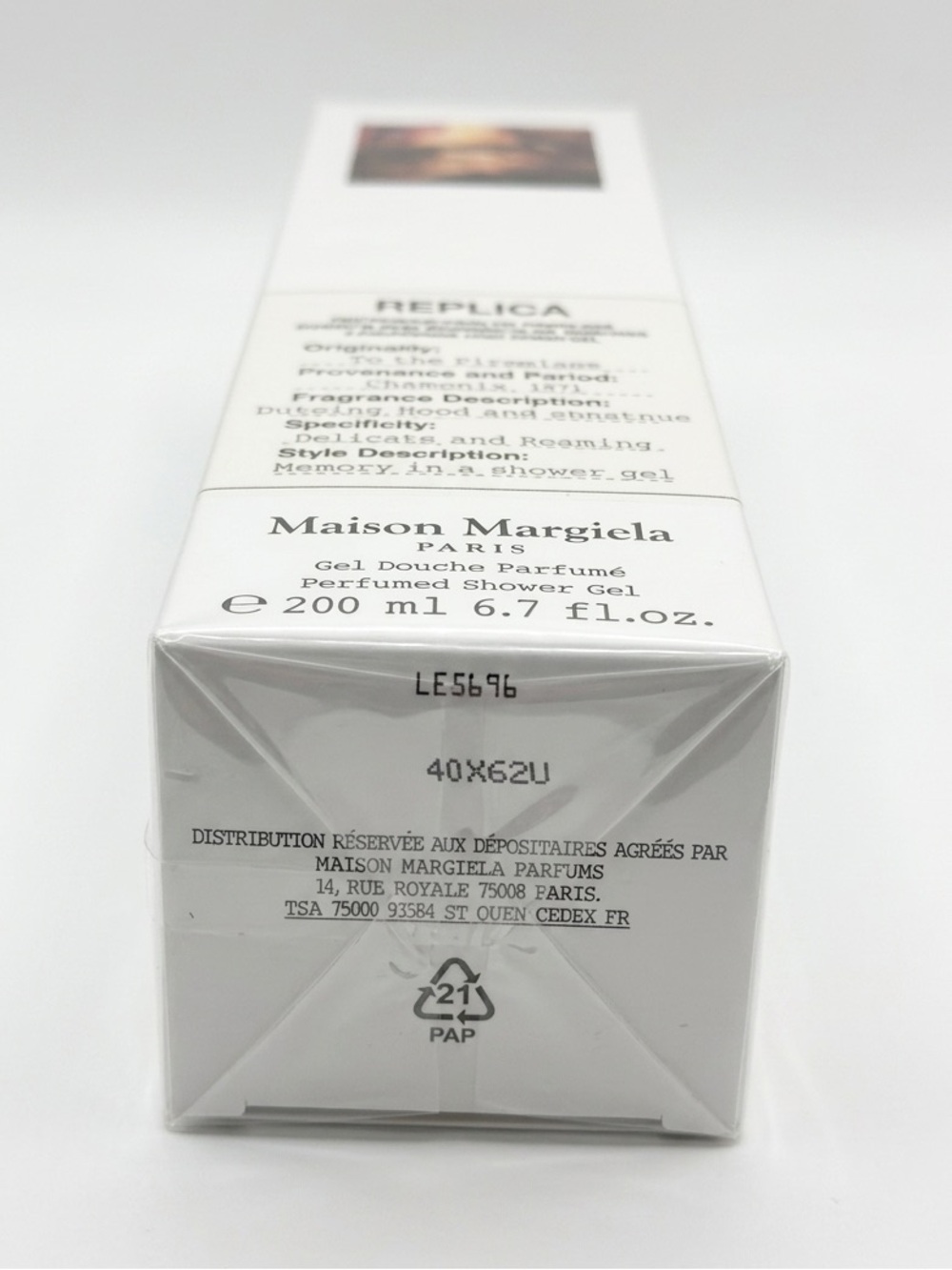 Maison Margiela Replica 'By the Fireplace' Perfumed Shower Gel - Picture 7 of 7
